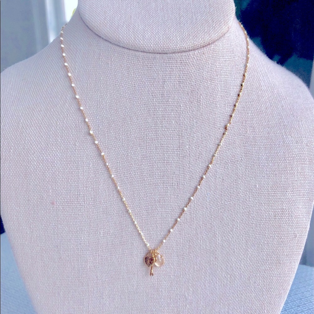 NWOT Delicate Lock and Key Charm Necklace - Picture 3 of 5
